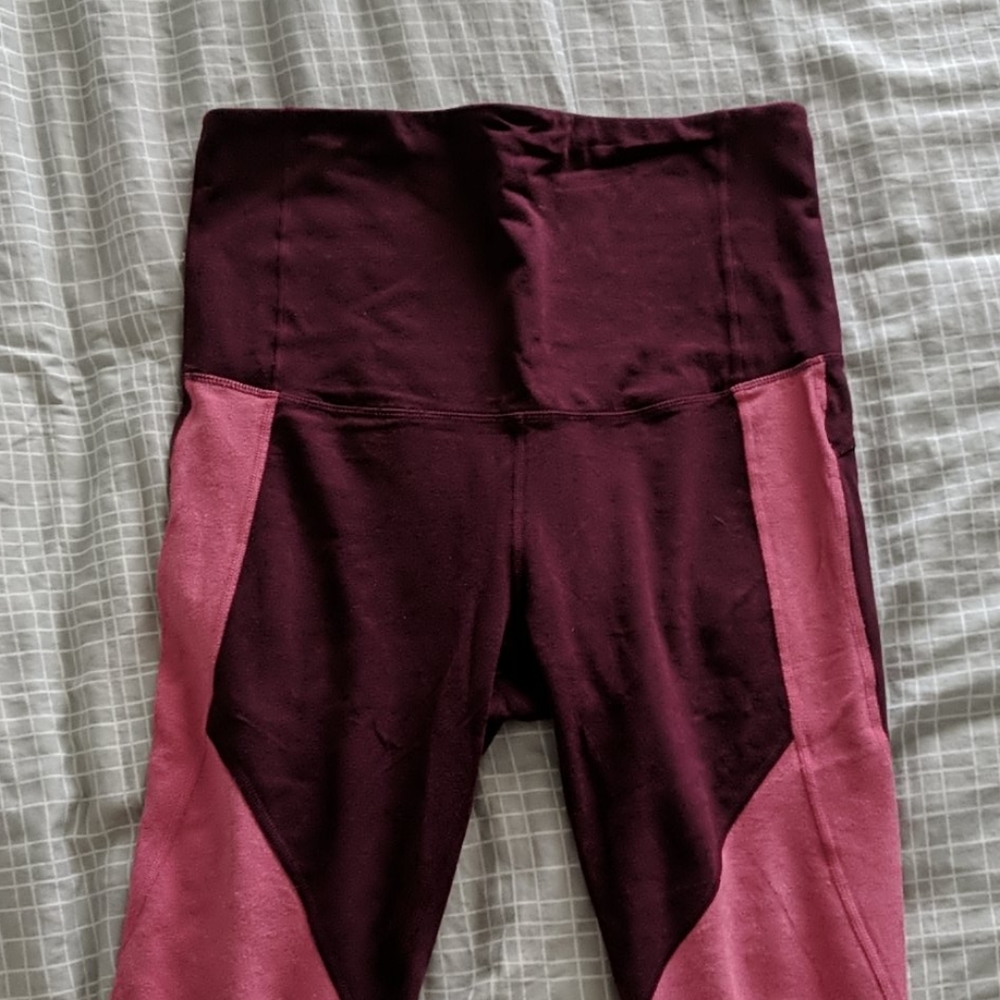Pink and red gap fit maternity capris